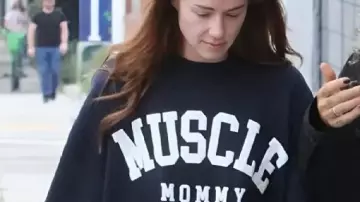Whitney Leavitt Sweat-shirt Muscle Mommy
