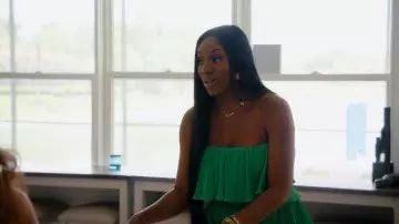 JLUXLABEL Robe à volants Casa Blanca verte portée par Wendy Osefo comme on le voit dans Wife Swap : The Real Housewives Edition (S01E04)