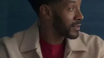 Chaqueta bomber usada por Lewis Stewart (McKinley Freeman) como se ve en Reasonable Doubt (S02)
