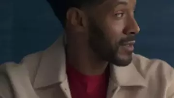 Chaqueta bomber usada por Lewis Stewart (McKinley Freeman) como se ve en Reasonable Doubt (S02)