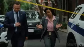 Theory Classic Fitted Shirt worn by Det. Lena Silver (Sonequa Martin-Green) as seen in Boston Blue (S01E04)