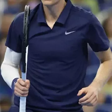 Blue Shirt worn by Jannik Sinner in China Open 2025