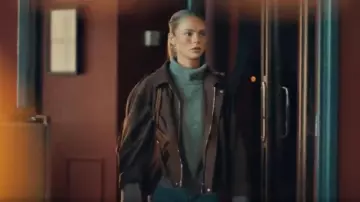 Blouson aviateur Zara à effet daim porté par Livvy Barker comme on le voit dans Made in Chelsea (S30E09)