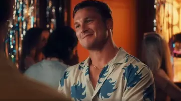 OAS Viscose Resort Chemise à manches courtes Sky Ember portée par Alex Mytton comme on le voit dans Made in Chelsea (S30E09)