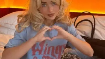 Wings T-shirt worn by Sabrina Carpenter