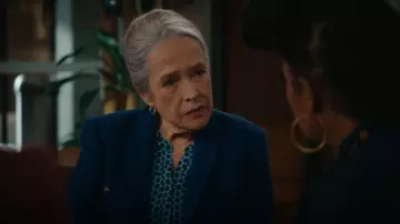 Ann Taylor Long Tweed Jacket worn by Madeline 'Matty' Matlock (Kathy Bates) as seen in Matlock (S02E03)