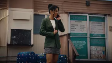 Theory Etiennette Blazer worn by Sarah Franklin (Leah Lewis) as seen in Matlock (S02E04)