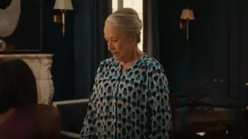 NYDJ Pintuck Blouse worn by Madeline 'Matty' Matlock (Kathy Bates) as seen in Matlock (S02E05)