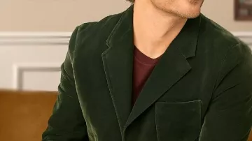 Oliver Hudson A Merry Little Ex-Mas Green Blazer usado por Everett (Oliver Hudson) en A Merry Little Ex-Mas