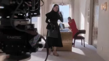 Prada Large Buckle Grain Leather Top Handle Bag worn by Carrington Lane (Sarah Paulson) as seen in The Kardashians (S07E04)