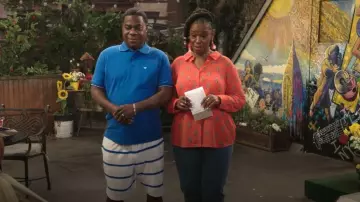 On 34th Trendy Size Zebra-Print Long-Sleeve Shirt worn by Antoinette (Kecia Lewis) as seen in Crutch (S01E08)