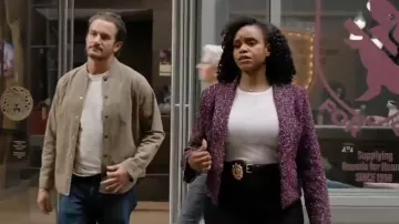 Rag & Bone Valerie Tweed Crop Blaze porté par Renee Curry (Aimé Donna Kelly) comme on le voit dans Law & Order : Special Victims Unit (S27E05)