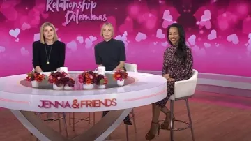 Jacquemus La Robe Maille Castagna Short Sleeve Sweater Dress worn by Leslie Bibb as seen in Today with Jenna & Friends on November 13, 2025