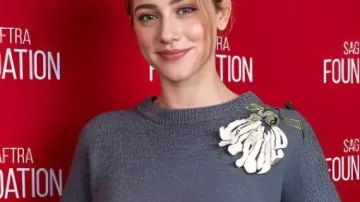 Los Angeles Sweater worn by Lili Reinhart in SAG-AFTRA Hal & Harper