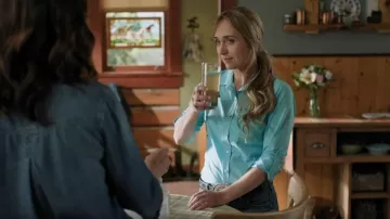 Cinch Solid Turquoise Button Long Sleeve Western Shirt worn by Amy Fleming (Amber Marshall) as seen in Heartland (S19E07)