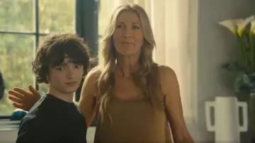 Camiseta de tirantes de Anine Bing Lea que lleva Juliet (Eve Best) tal como se ve en Wild Cherry (S01E01)