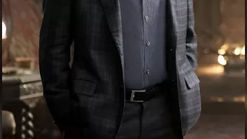 Woody Harrelson Now You See Me Now You Don’t Plaid Blazer worn by Woody Harrelson in Woody Harrelson Goes Through Hell While Eating Spicy Wings | Hot Ones