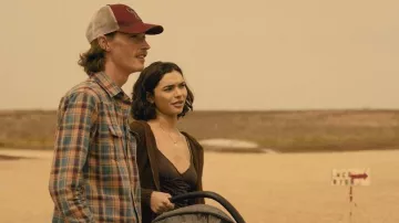 Full Tilt Washed Cami worn by Ariana Medina (Paulina Chávez) as seen in Landman (S2E01)