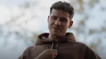 Ami Paris Small Embossed Ami de Coeur Hoodie worn by Evan Buckley (Oliver Stark) as seen in 9-1-1 (S09E06)