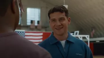 Pull Carhartt WIP zippé porté par Evan Buckley (Oliver Stark) tel que vu dans 9-1-1 (S09E06)