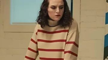 Un pull rayé Clarissa Cozzoni 2025