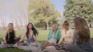 Sneakers Adidas Black En Suède Platform Gazelle portés par (Layla Taylor) comme on le voit dans The Secret Lives of Mormon Wives (S03E04)