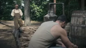 Los Baberos de lana Filson Forest Green Vintage Búho Granero W34 usados por Jeremiah Dunmire (Robert Patrick) tal como se ven en Tulsa King (S03E07)