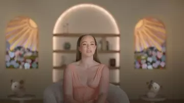 Robe midi corset orange House of CB portée par Whitney Leavitt telle que vue dans The Secret Lives of Mormon Wives (S03E05)