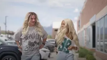 Alyweatry Chemisers en jersey oversize portés par Layla Taylor tels que vus dans The Secret Lives of Mormon Wives (S03E05)