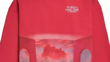 Coming Hoodie worn by Taylor Swift in Taylor Swift | The End of an Era | Official Trailer | Disney+