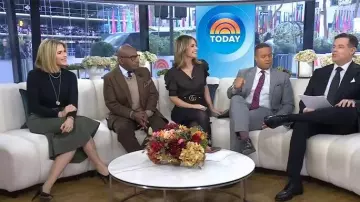 Lela Rose Stretch Cotton Twill Ruffle Detail Pencil Skirt worn by Jenna Bush Hager as seen in Today on November 17, 2025