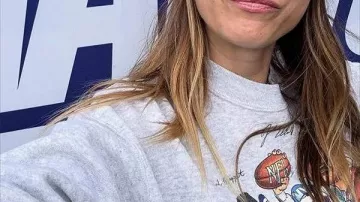 Kaley Cuoco 2025 Giants Caricature Sweatshirt