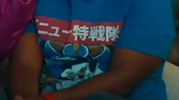 Graphic T-shirt worn by Howard (Ron Funches) in Loot