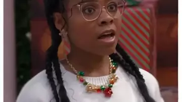 Wizards Beyond Waverly Place S2 Taylor Cora Merry & Pull éclatant porté par (Taylor Cora) dans Wizards Beyond Waverly Place (S01)