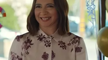 Maya Rudolph Loot S3 Floral Shirt worn by Molly Novak (Maya Rudolph) in Loot (S02)