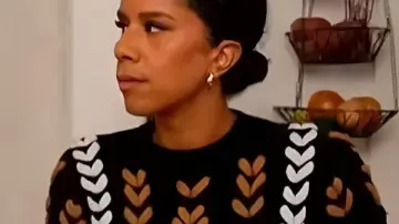 El suéter grueso de Adriana Diaz de CBS Mornings visto en CBS Mornings