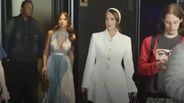 Nana Jacqueline Vanessa Blazer porté par Whitney Leavitt tel que vu dans The Secret Lives of Mormon Wives (S03E06)