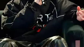 Chaqueta Marty Supreme Timothée Chalamet que lleva Marty (Timothée Chalamet) en Marty Supreme