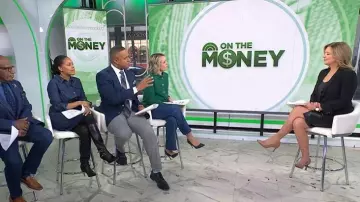 Botte haute double boucle du marché noir de la Maison Blanche portée par Sheinelle Jones, telle que vue dans Today le 21 novembre 2025