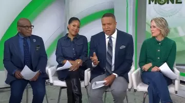 Robe-chemise en jean à taille cravate Talbots portée par Sheinelle Jones, telle que vue dans Today le 21 novembre 2025