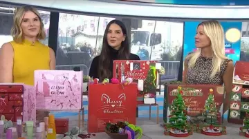 Pull léger plume en mélange cachemire J. Crew porté par Meredith Sinclair tel que vu dans Today le 21 novembre 2025