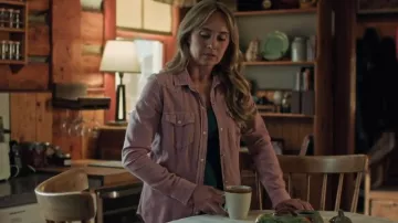 Chemise Pinto Ranch YY Collection Oxford portée par Amy Fleming (Amber Marshall) telle que vue dans Heartland (S19E08)