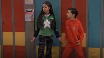 Current Mood Aurora Cargo Jeans - Camo worn by Billie (Janice LeAnn Brown) as seen in Wizards Beyond Waverly Place (S02E06)