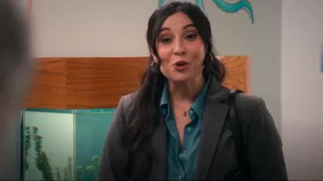 Madewell Droplet Pendant Necklace worn by Julie (Lilah Richcreek) as seen in A Man on the Inside (S02E03)