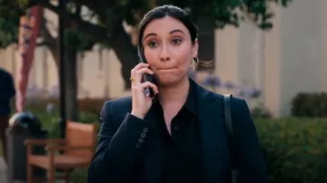 Theory Carissa Blazer worn by Julie (Lilah Richcreek) as seen in A Man on the Inside (S02E04)