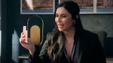 Theory Carissa Wool-Blend Blazer worn by Julie (Lilah Richcreek) as seen in A Man on the Inside (S02E06)