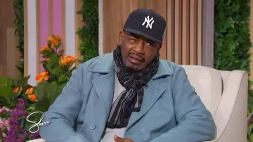 Gucci Jacquard Fringed Edge Scarf worn by Bill Bellamy as seen in Sherri on  November 20, 2025