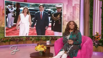 Ming Wang Floral Jacquard Long Sleeve Knit Dress worn by Sherri Shepherd as seen in Sherri on November 24, 2025