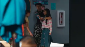 Akira Grunge Rose Denim Bermuda Shorts worn by Ashley Banks (Akira Akbar) as seen in Bel-Air (S04E02)