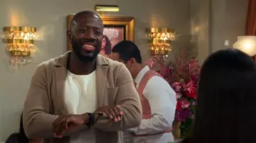 Peter Millar Rooney Wool and Cashmere Sweater Blazer worn by Malcolm Butler (Sheaun McKinney) as seen in The Neighborhood (S08E06)